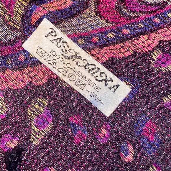 Beautiful Scarf - Picture 3 of 3